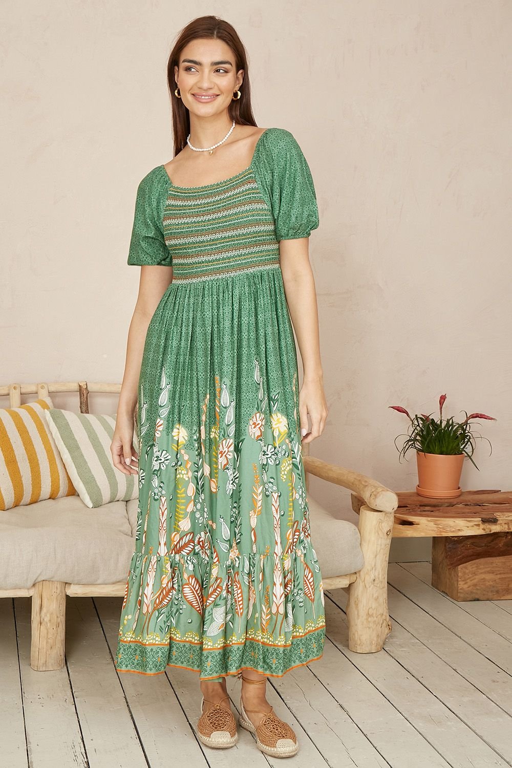 Yumi Yumi Women's Green Ruched Leaf Print Maxi Dress With Puff Sleeves - 2