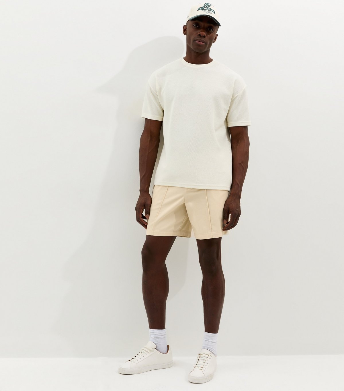 New Look Men's Off White Regular Cotton Pin Tuck Shorts New Look - 1