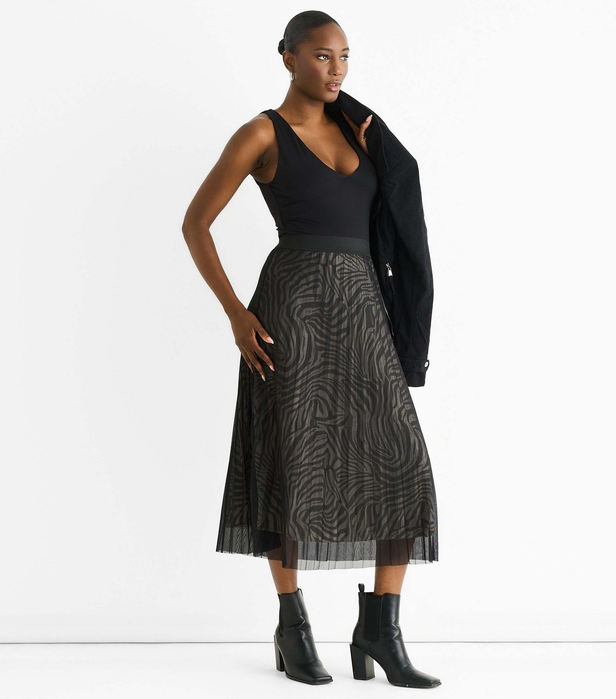 Gini London Women's Black Zebra Print Mesh Pleated Midi Skirt Gini London New Look - 3