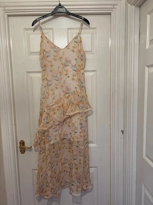 Never Fully Dressed Beautiful dress - 1
