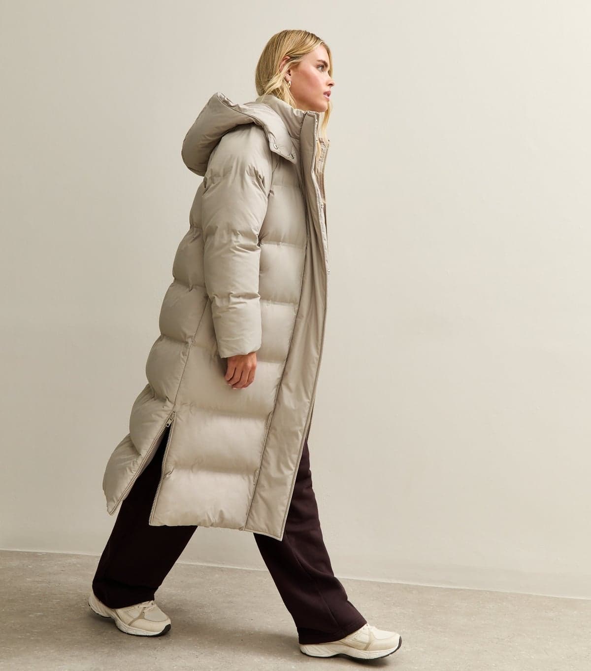 New Look Women's Petite Mink Longline Hooded Puffer Coat New Look