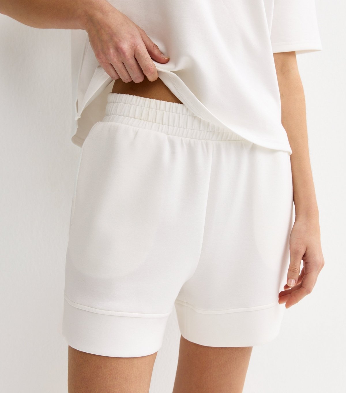 New Look Women's Premium Cream Jersey Shorts New Look - 3