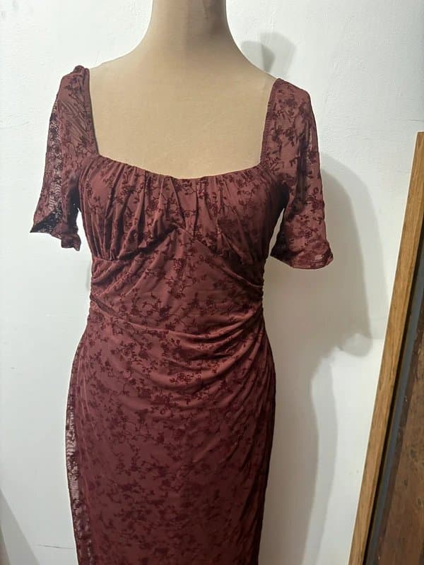 ASOS Design lace devore puff sleeve midi tea dress in burgundy wine size 10