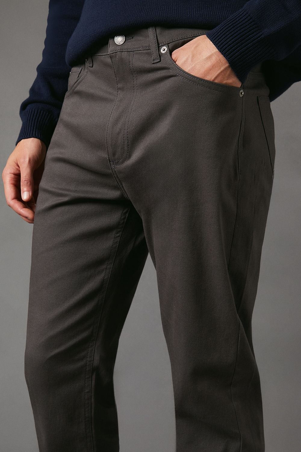 Maine Maine Men's Grey Stretch Twill Straight Leg Jeans - 4