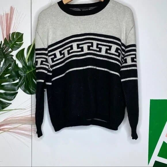 Topshop Topshop Printed Sweater Size 6