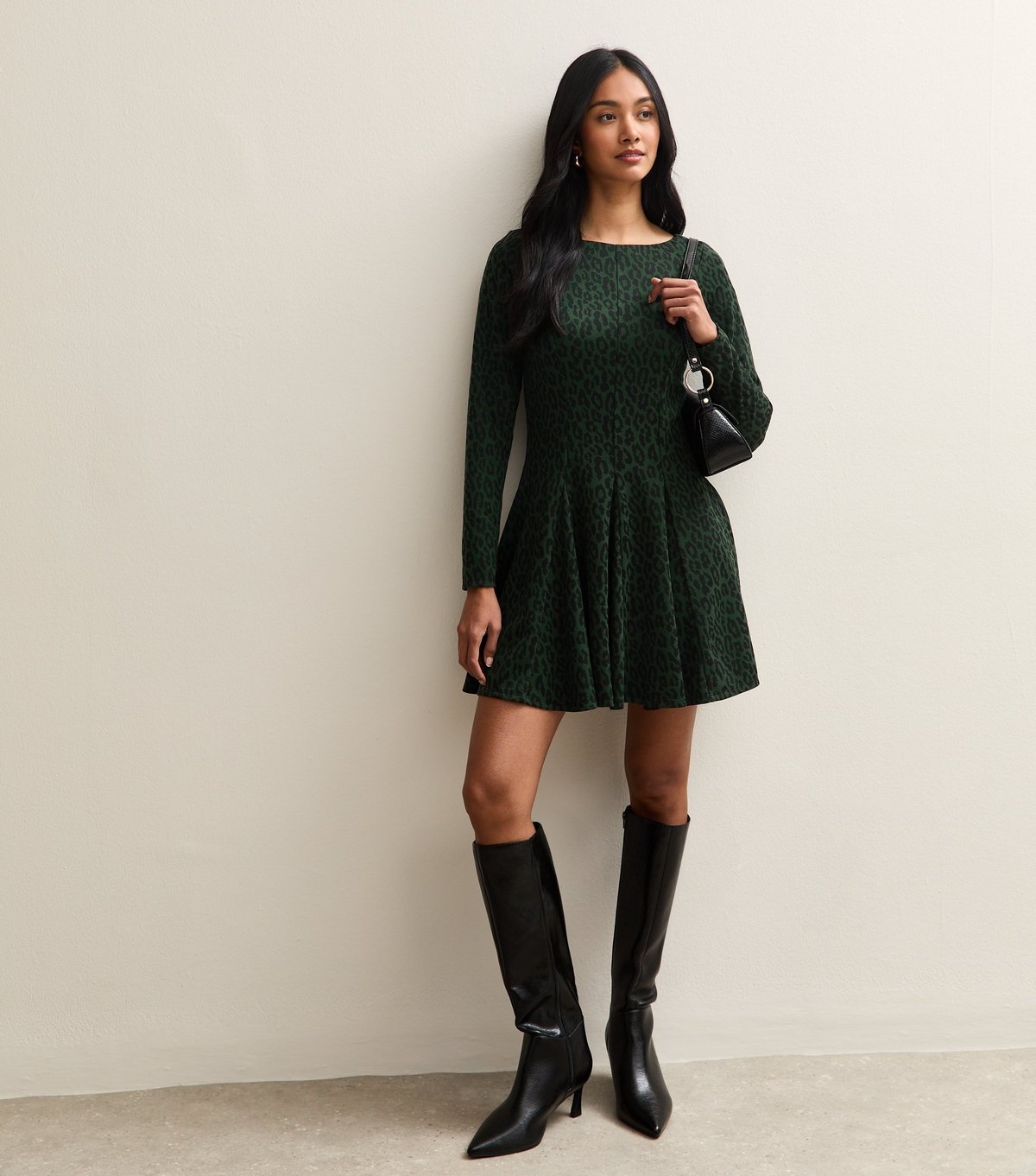 New Look Women's Green Animal Pattern Long Sleeve Skater Mini Dress New Look - 3