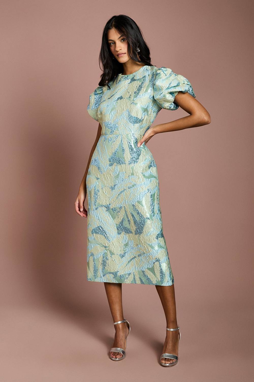 Coast Coast Women's Petite Metallic Jacquard Puff Sleeve Pencil Dress in Green - 2