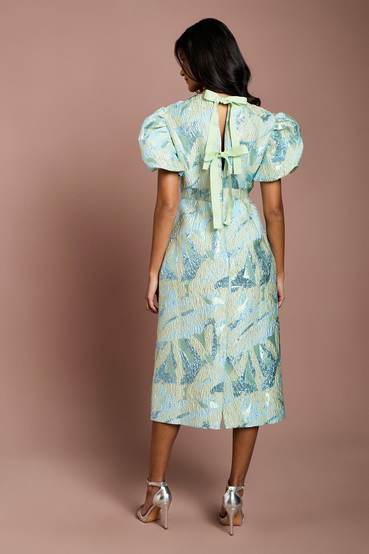 Coast Coast Women's Petite Metallic Jacquard Puff Sleeve Pencil Dress in Green - 3