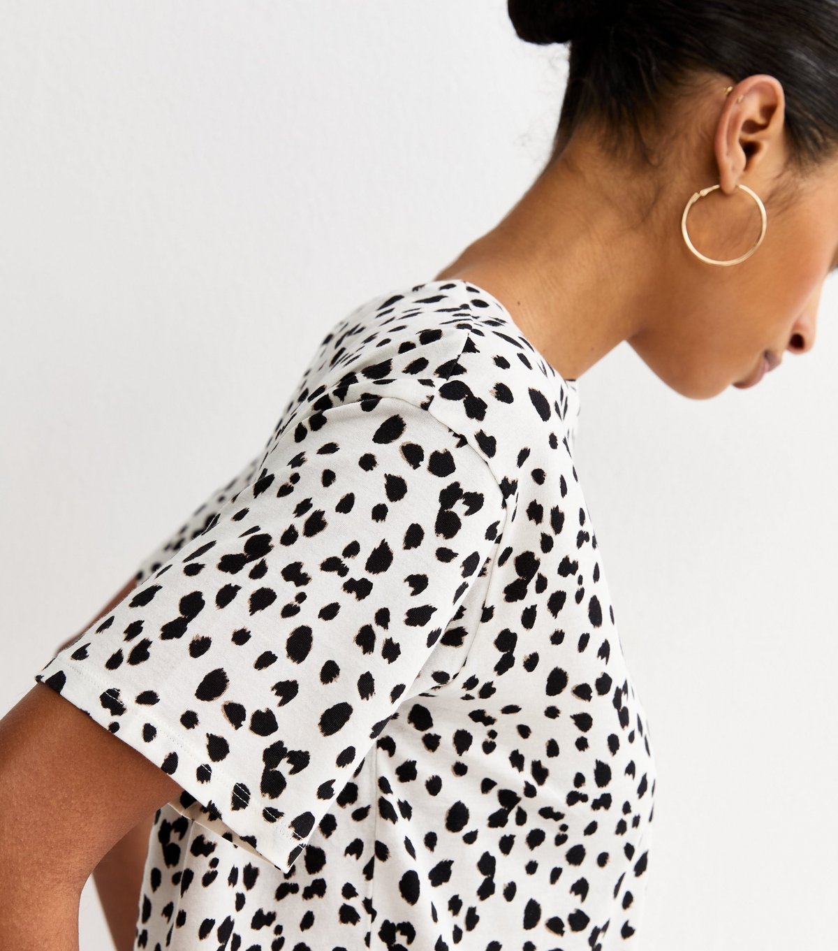 New Look Women's Cream Cotton Leopard Print T-Shirt New Look - 2