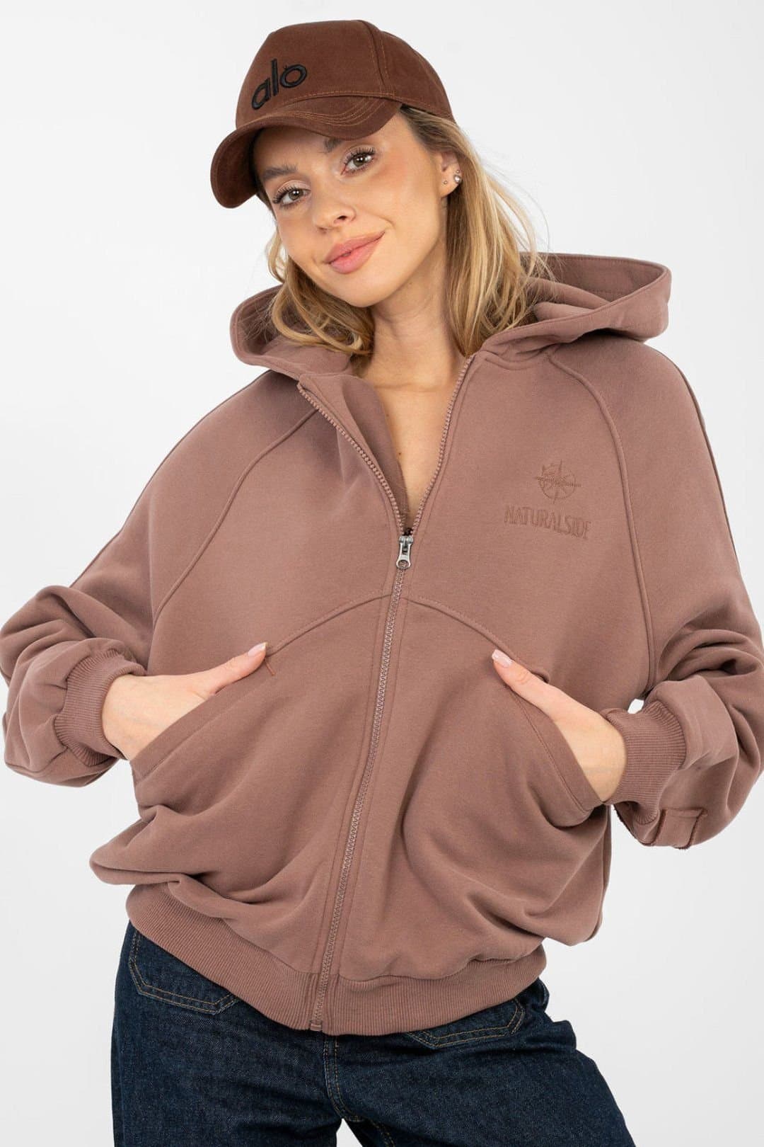Love Lace Love Lace Women's Casual Zip Hoodie Sweatshirt with Embroidery in Brown