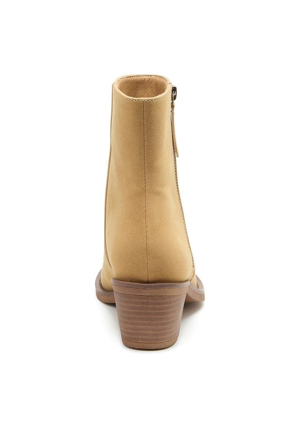 Rocket Dog Rocket Dog Women's Yonder Ankle Boots in Brown - 2