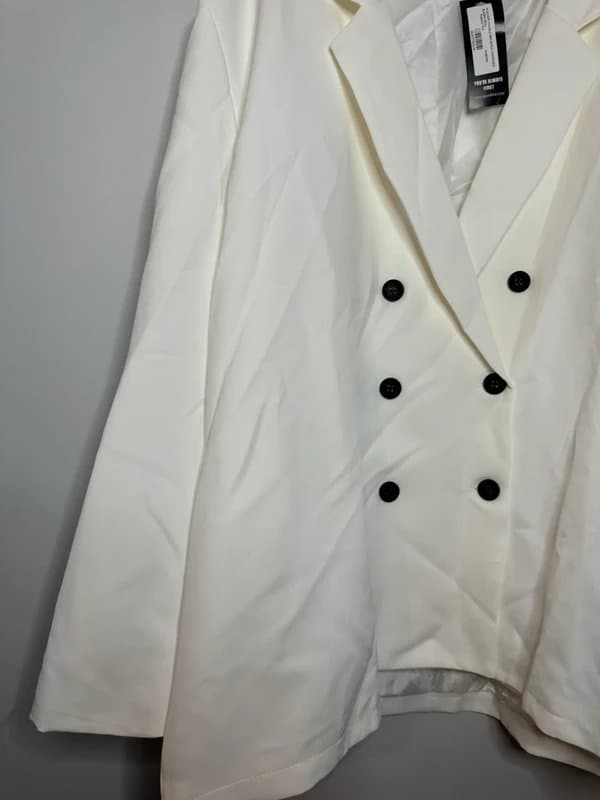 ASOS I saw it first - Brand new white oversized blazer / Size 26