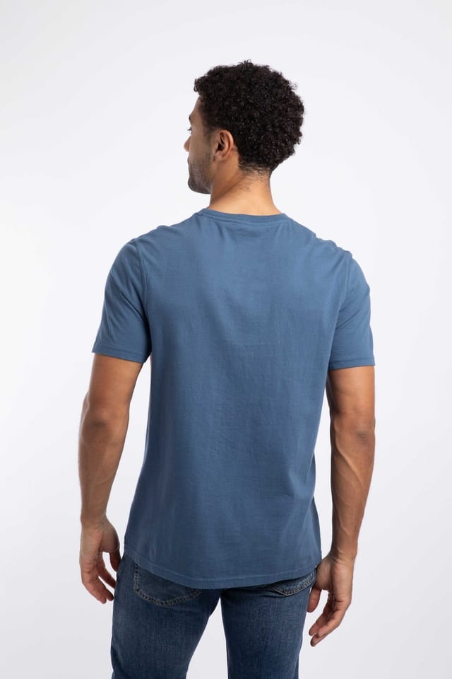 Weird Fish Weird Fish Men's Carp Side Front Print Artist T-Shirt in Bright Blue - 3