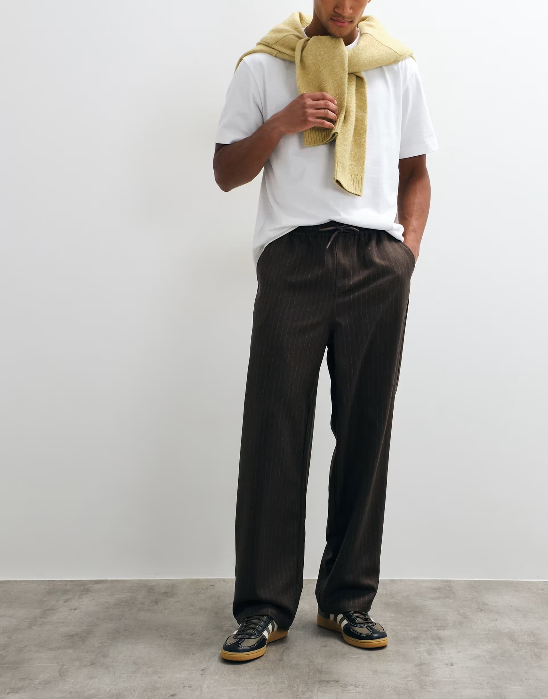 ASOS ASOS DESIGN loose elasticated trouser in brown with pinstripe