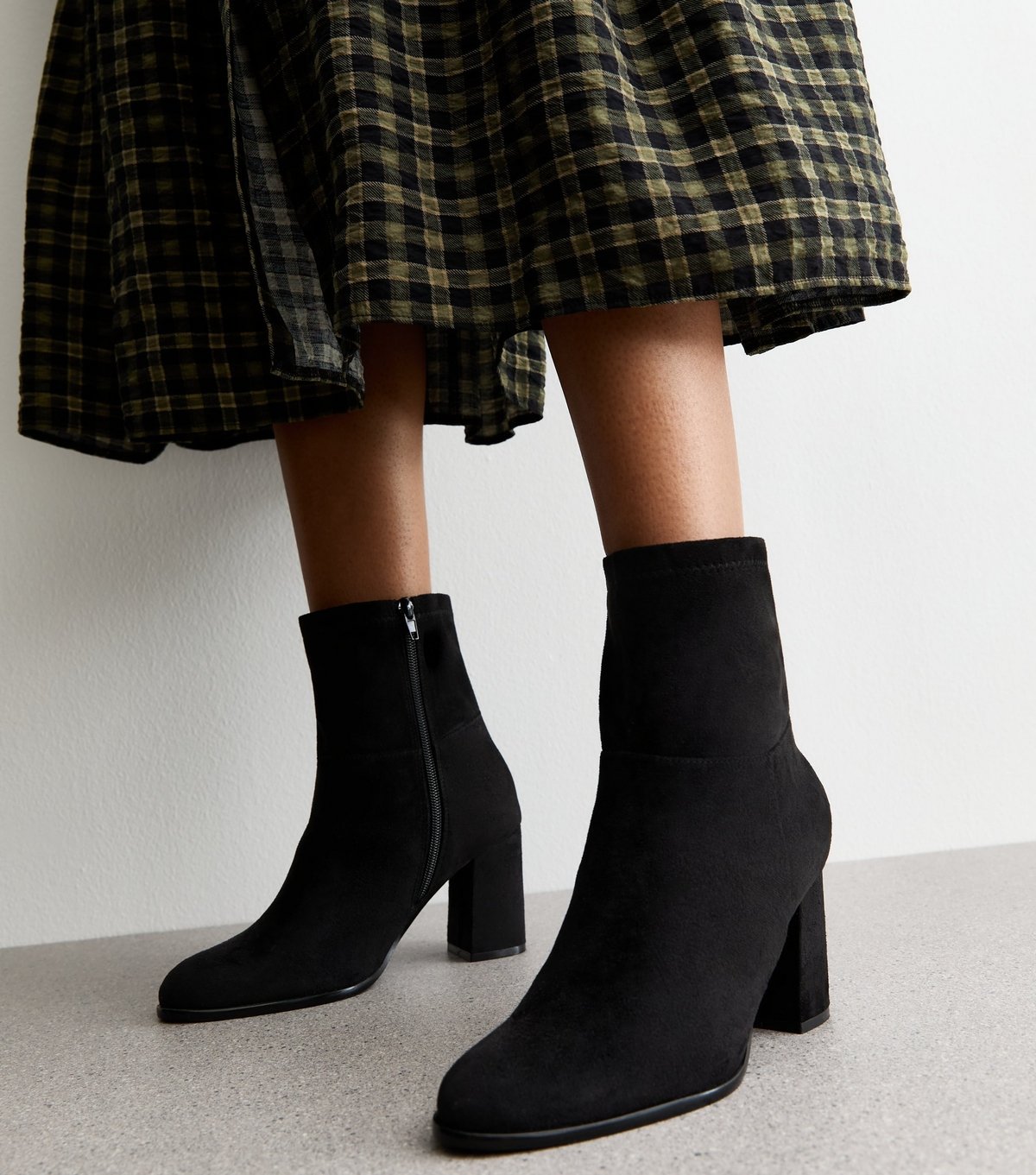 New Look Women's Wide Fit Black Faux Suede Ankle Boots Vegan New Look - 3