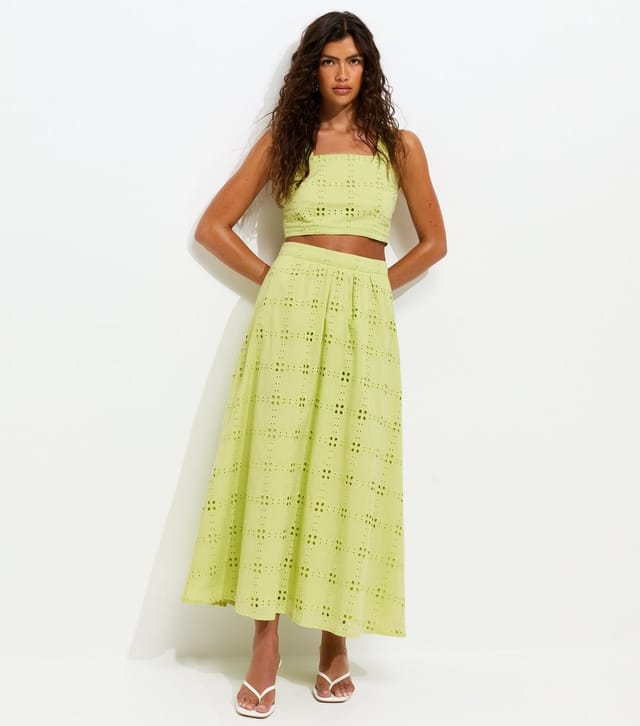New Look Women's Light Green Embroidered Cut Out Maxi Skirt New Look - 2