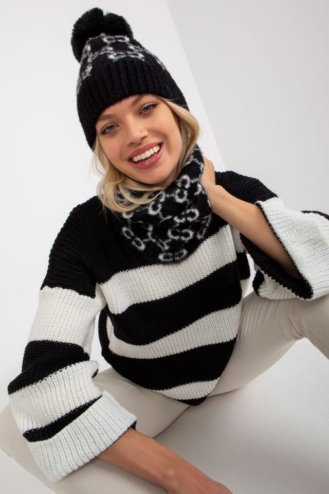 Love Lace Love Lace Women's Warm Infinity Chimney Scarf with Pattern & Matching Cap Set in Black - 2