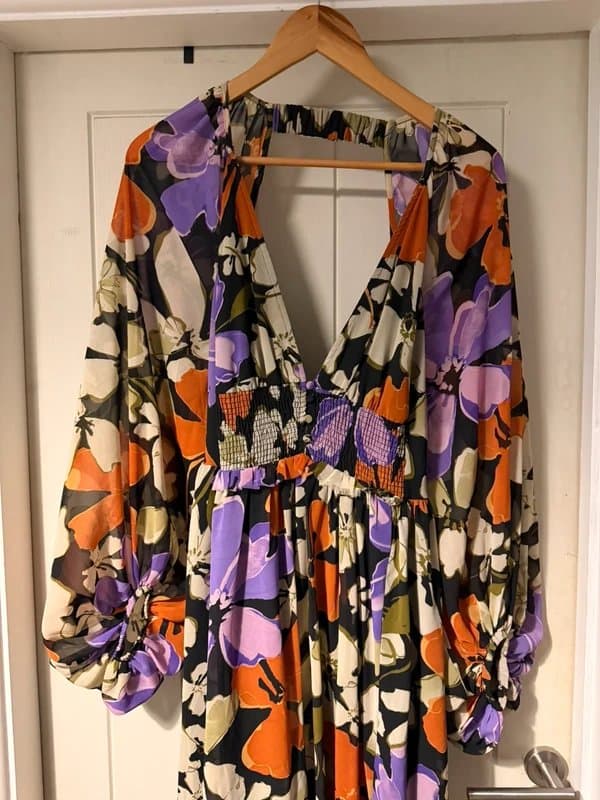 ASOS ASOS floral long sleeve open back spring summer wedding dress maxi size 12 M