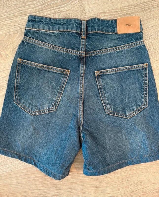 Zara Zara denim jean shorts size xs 6