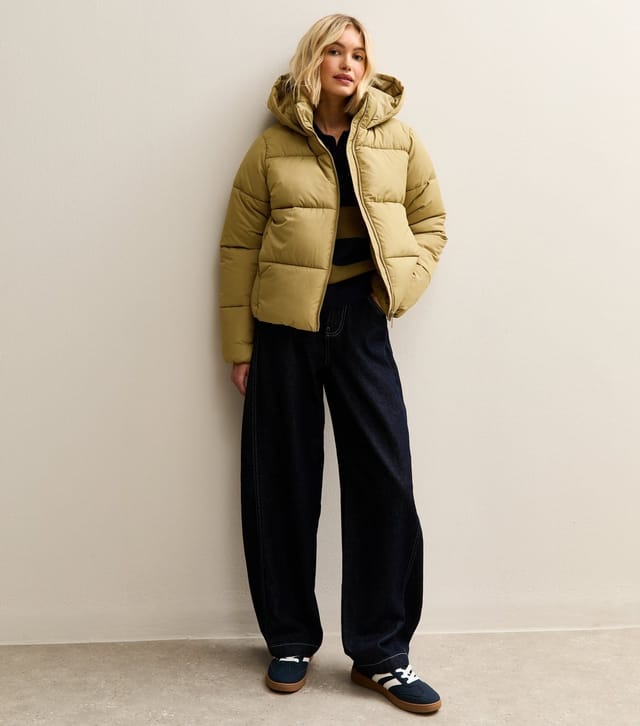New Look Women's Light Khaki Hooded Cropped Puffer Jacket New Look - 2
