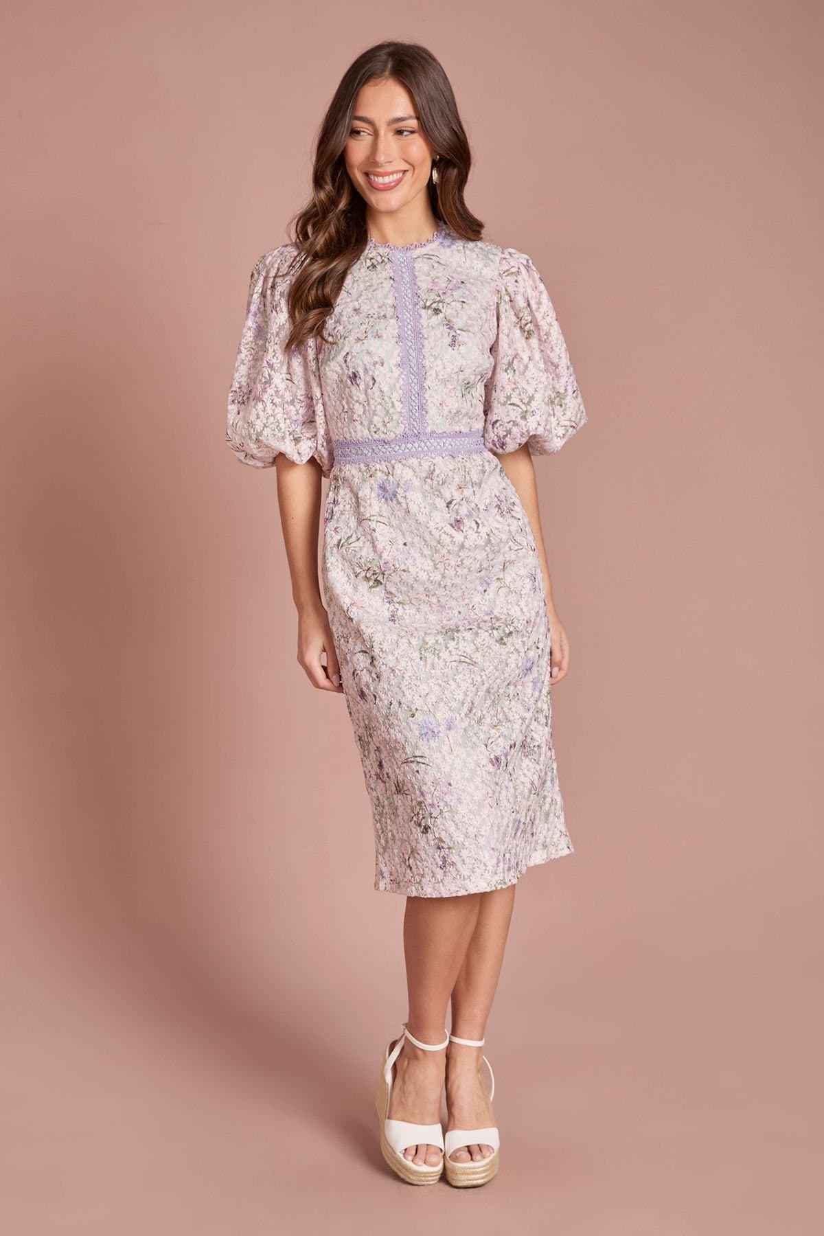 Coast Coast Women's Printed Lace Puff Sleeve Pencil Dress in Lilac