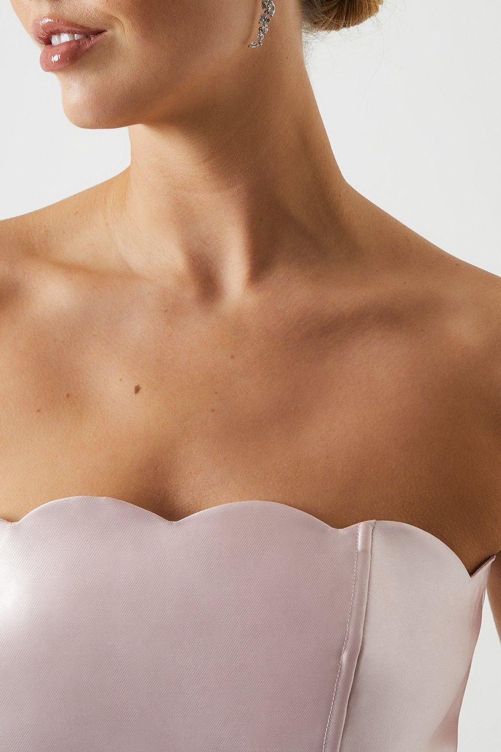 Coast Coast Women's Scallop Detail Twill Column Bridesmaid Dress in Blush - 4