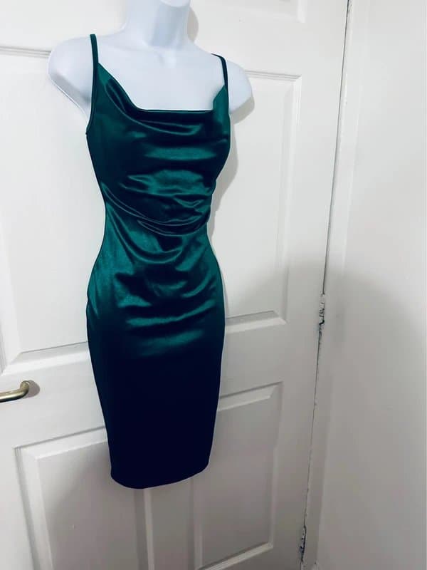 Quiz Beautiful Green Satin Cowl Neck Midi Dress Size 8