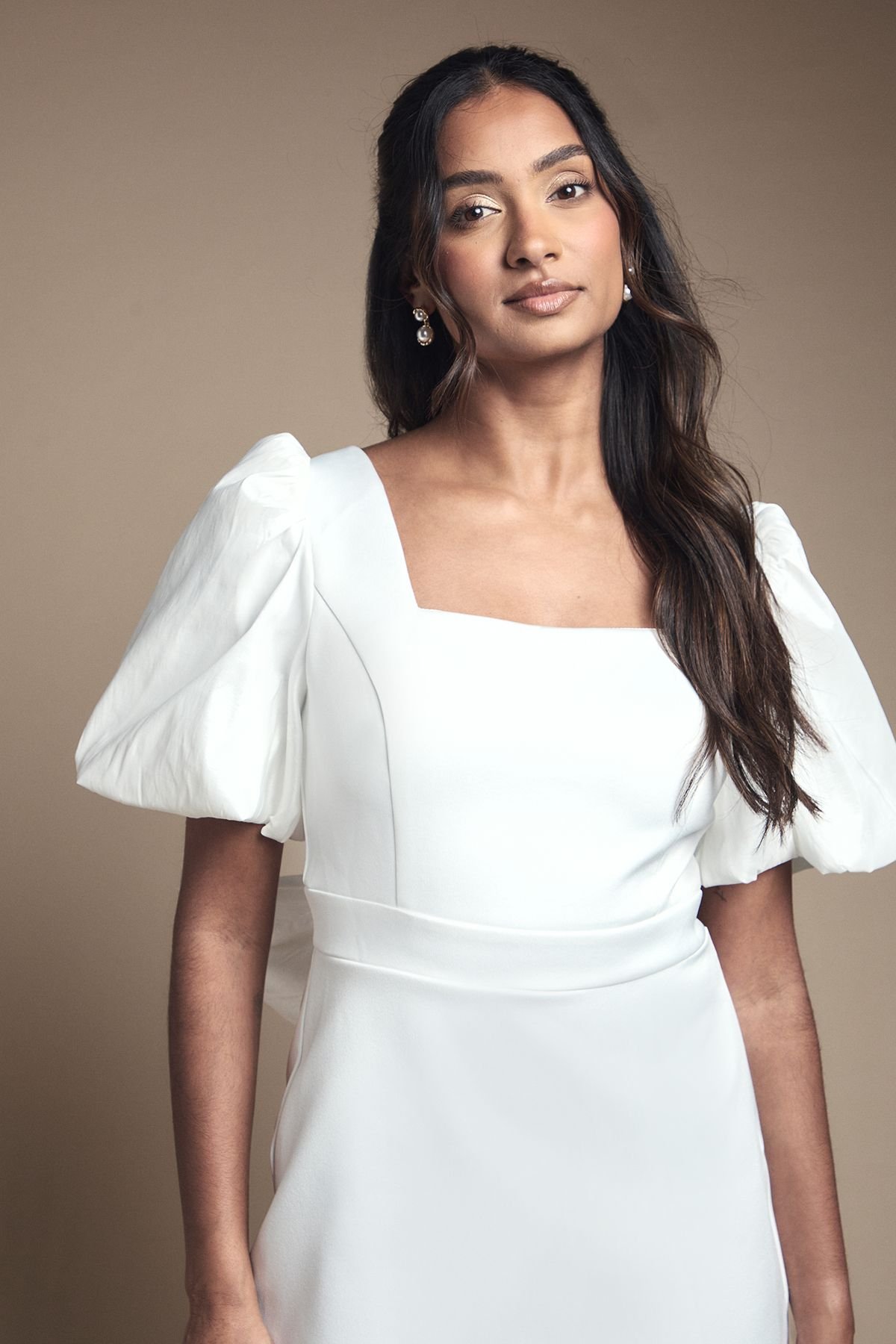 Coast Coast Women's Taffeta Bow Back Puff Sleeve Mini Dress in Ivory - 4