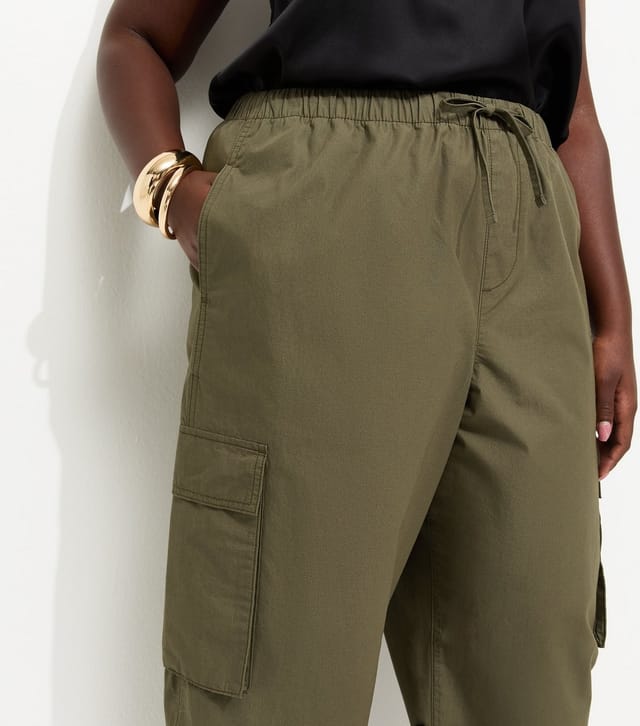 New Look Women's Plus Size Dark Khaki Utility Cargo Trousers Curves New Look - 3
