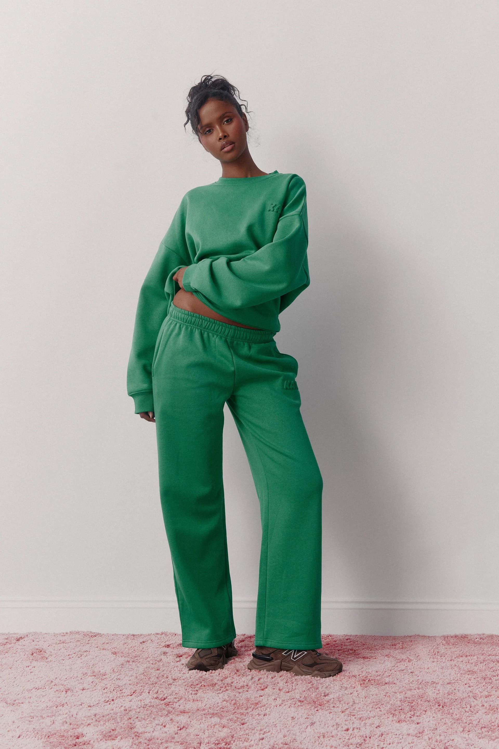 Kaiia Kaiia Embossed Logo Wide Leg Joggers Jade Green