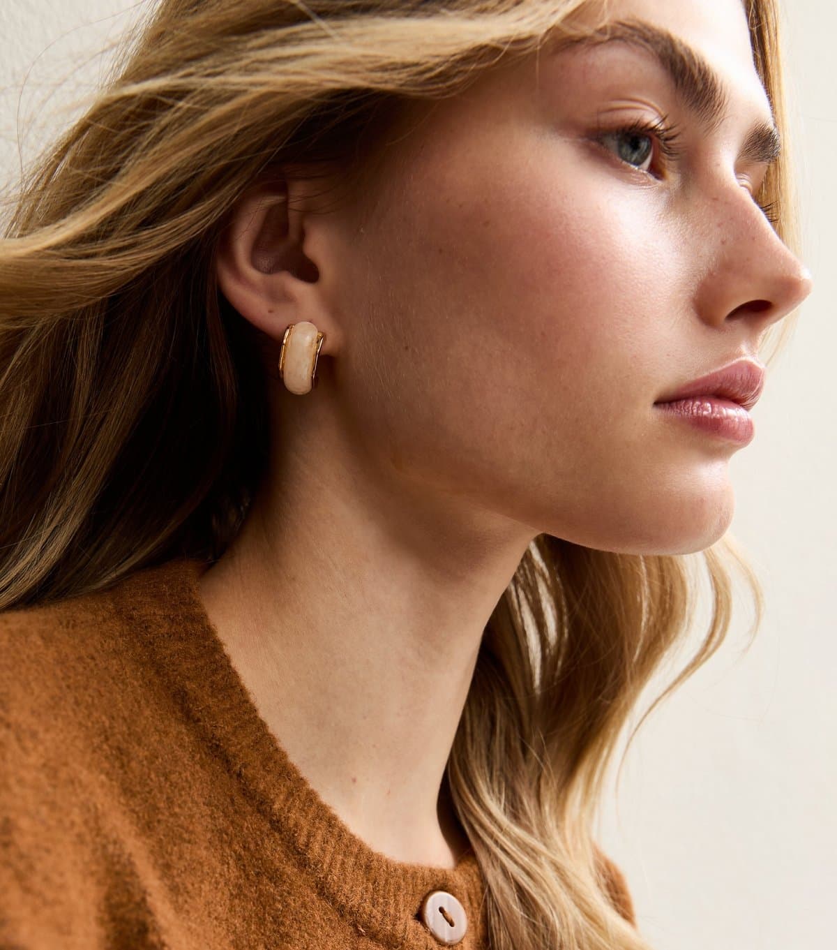 New Look Cream Resin Gold Tone Chunky Half Hoop Earrings New Look