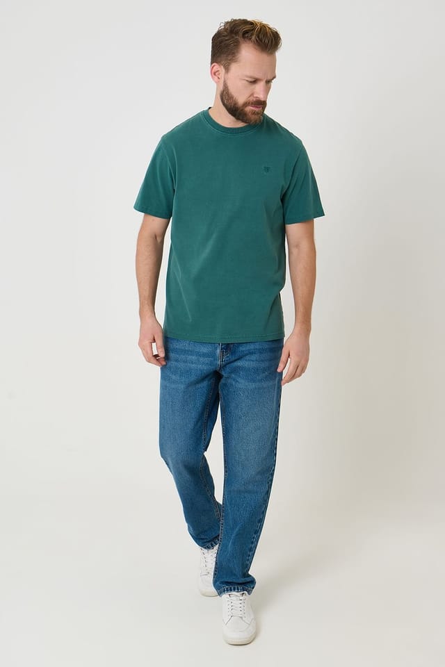 Saltwell Saltwell Men's Garment Dye Cotton Jersey Crew Neck T-Shirt in Bottle Green - 3
