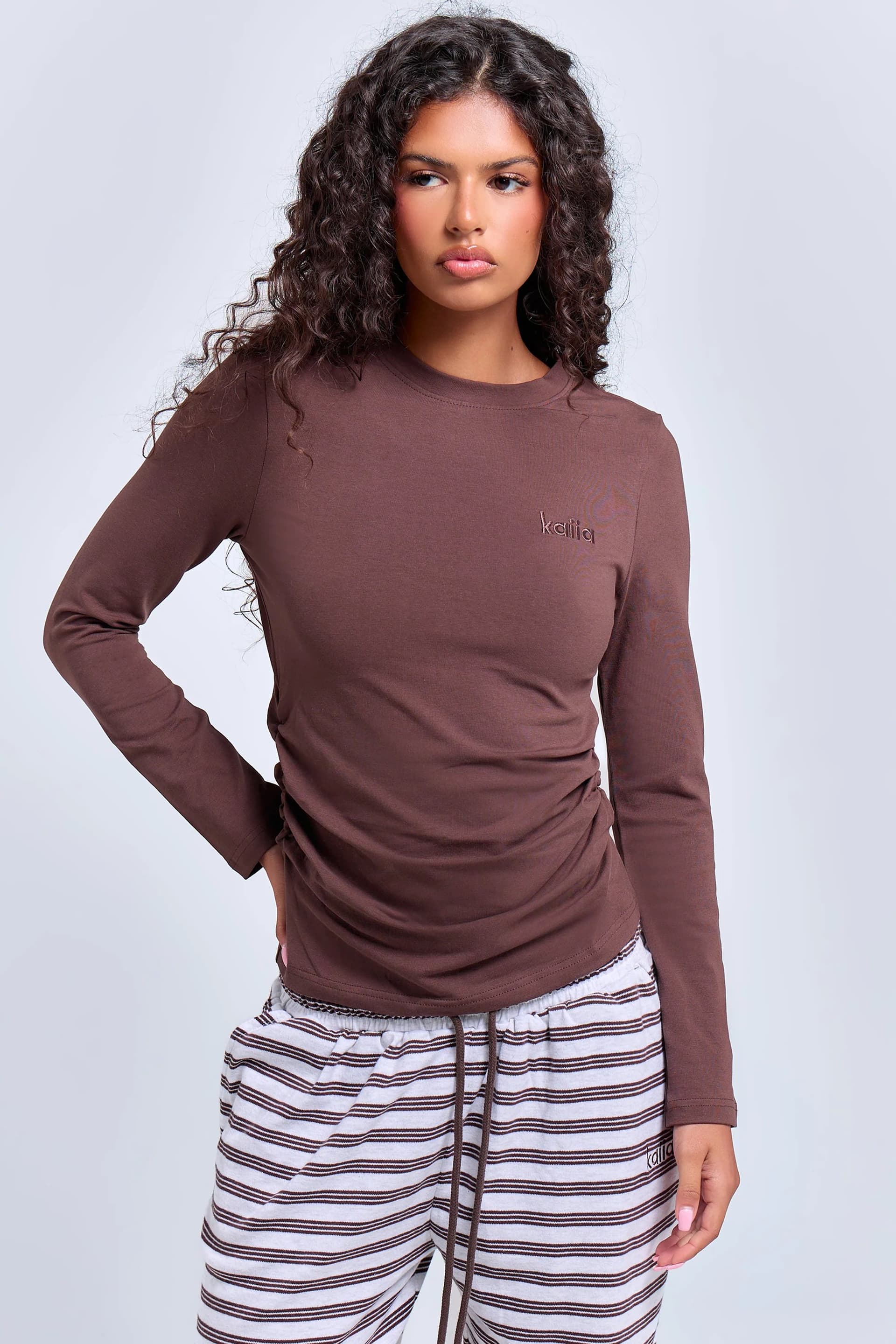 Kaiia Kaiia Cinched Waist Cotton Long Sleeve Top Bitter Chocolate