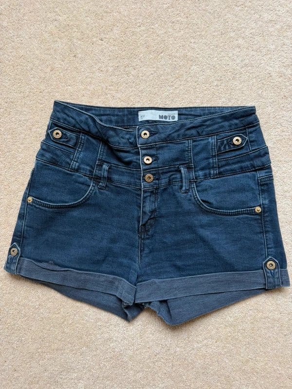 Topshop Moto Navy Denim Shorts – W30 (UK12)