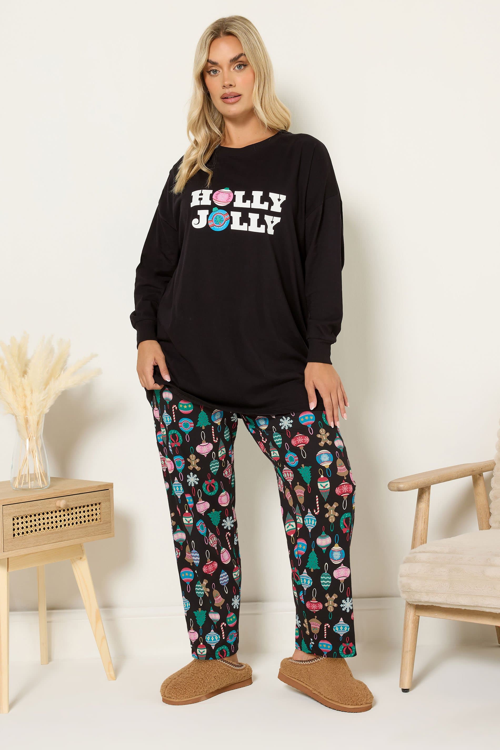Yours Plus Size Black 'Holly Jolly' Wide Leg Pyjama Set