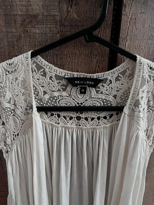 New Look Cream Crochet Waterfall Sleeve Waistcoat Size 14