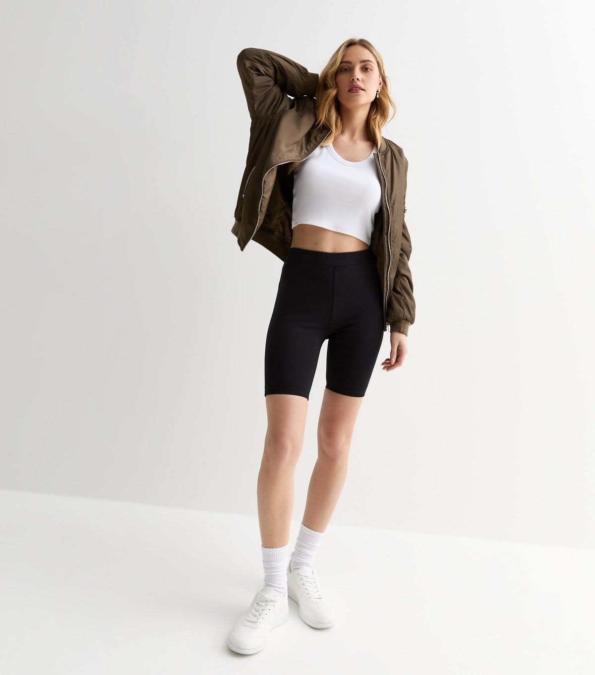 New Look Women's Black Cotton Blend Wide Waistband Cycling Shorts New Look - 4