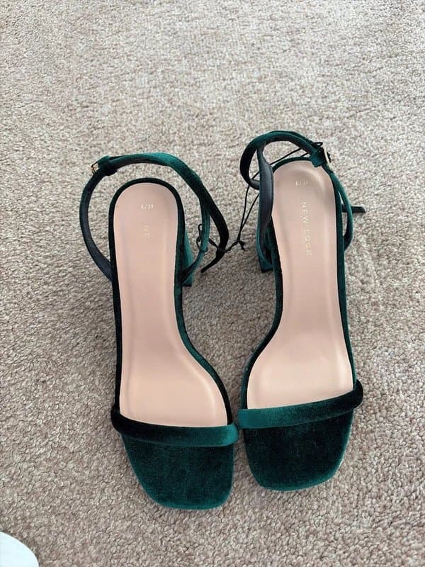 New Look New look green velvet block heels never worn size 6 new with tags