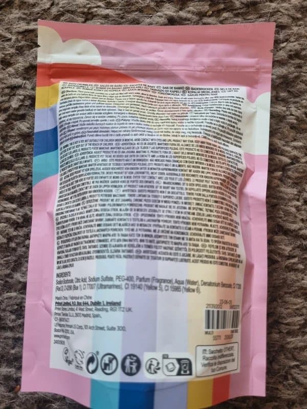Primark Primark bath crumbles berry scented