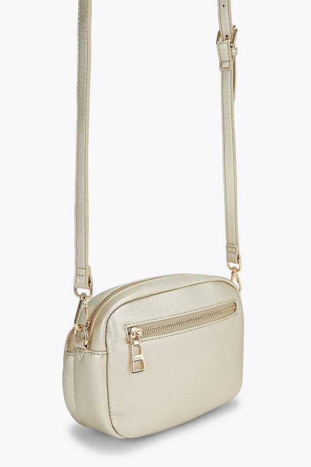 Carvela Carvela Women's 'Como Crossbody 2' Bag in Gold - 3