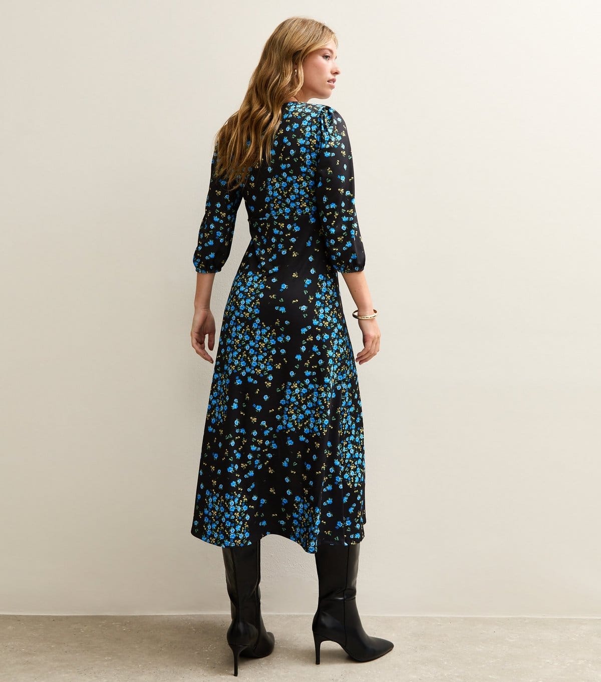 New Look Women's Blue Rose Print Satin Tea Midi Dress New Look - 4