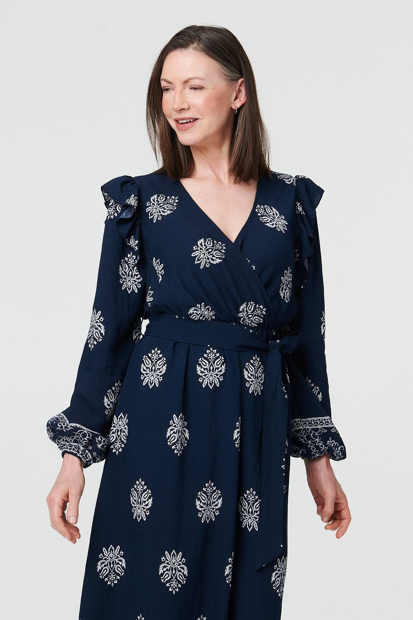 Izabel London Izabel London Women's Border Print Tie Waist Wrap Midi Dress in Navy - 4
