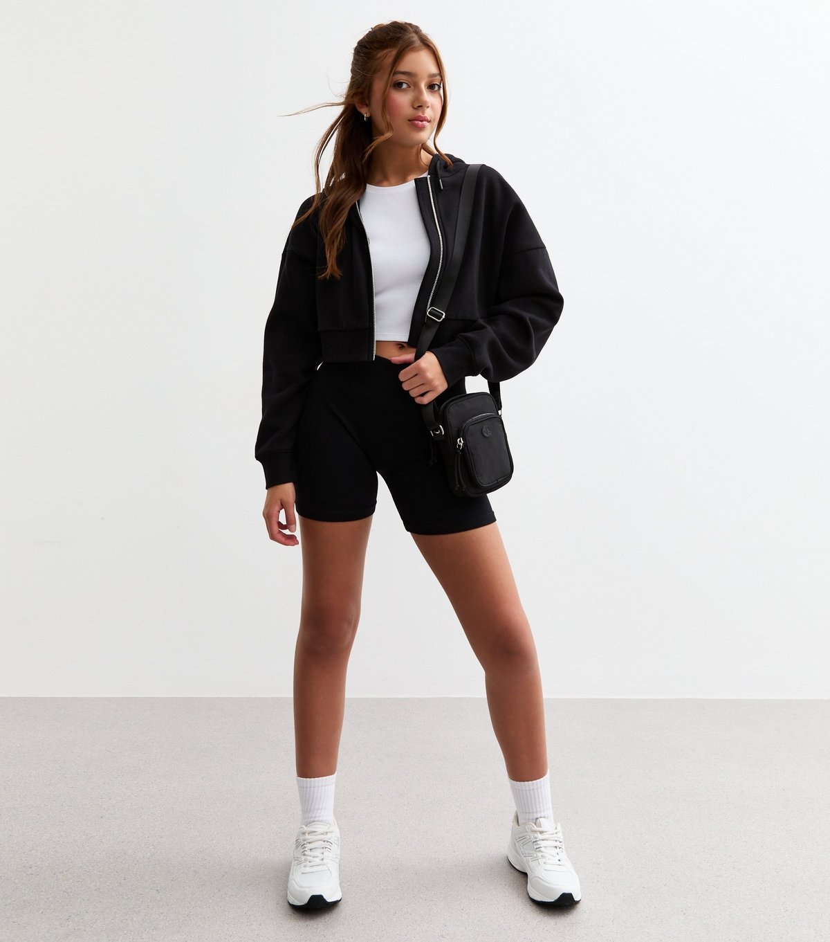 New Look Girls' Black Ribbed Cycling Shorts New Look - 3