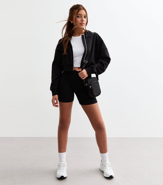 New Look Girls' Black Ribbed Cycling Shorts New Look - 3