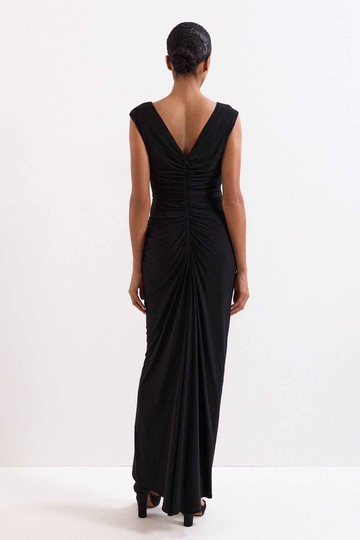 Phase Eight Phase Eight Women's Donna Maxi Dress in Black - 4