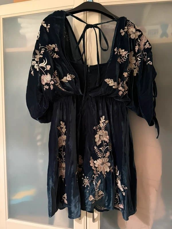 ASOS Design ASOS design navy blue velvet embroidered dress