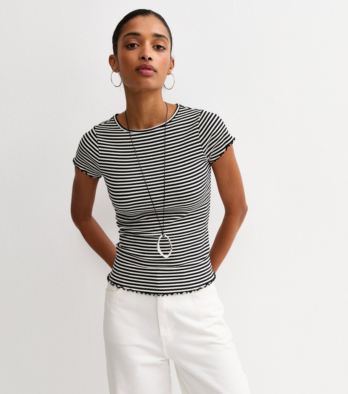 New Look Women's Black Striped Babylock T-Shirt New Look - 1