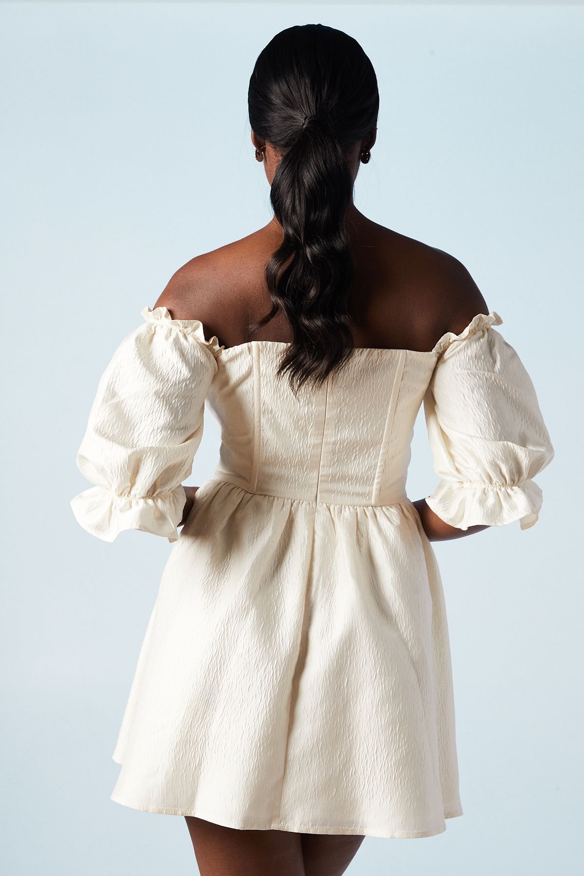 Oasis Oasis Women's Off The Shoulder Puff Sleeve Jacquard Bridal Mini Dress in Ivory - 3