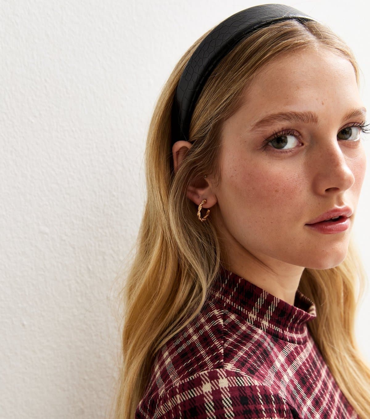 New Look Black Faux Leather Crocodile Embossed Padded Headband New Look