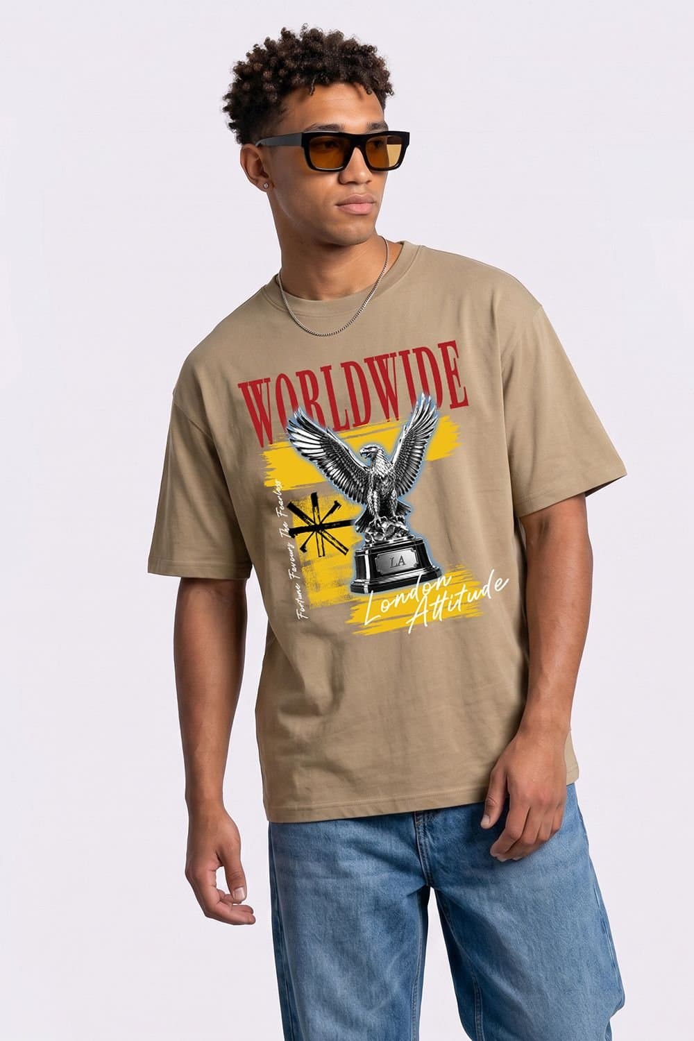 LONDON ATTITUDE LONDON ATTITUDE Men's Worldwide Eagle Oversized Heavyweight Graphic T-Shirt in Light Sand